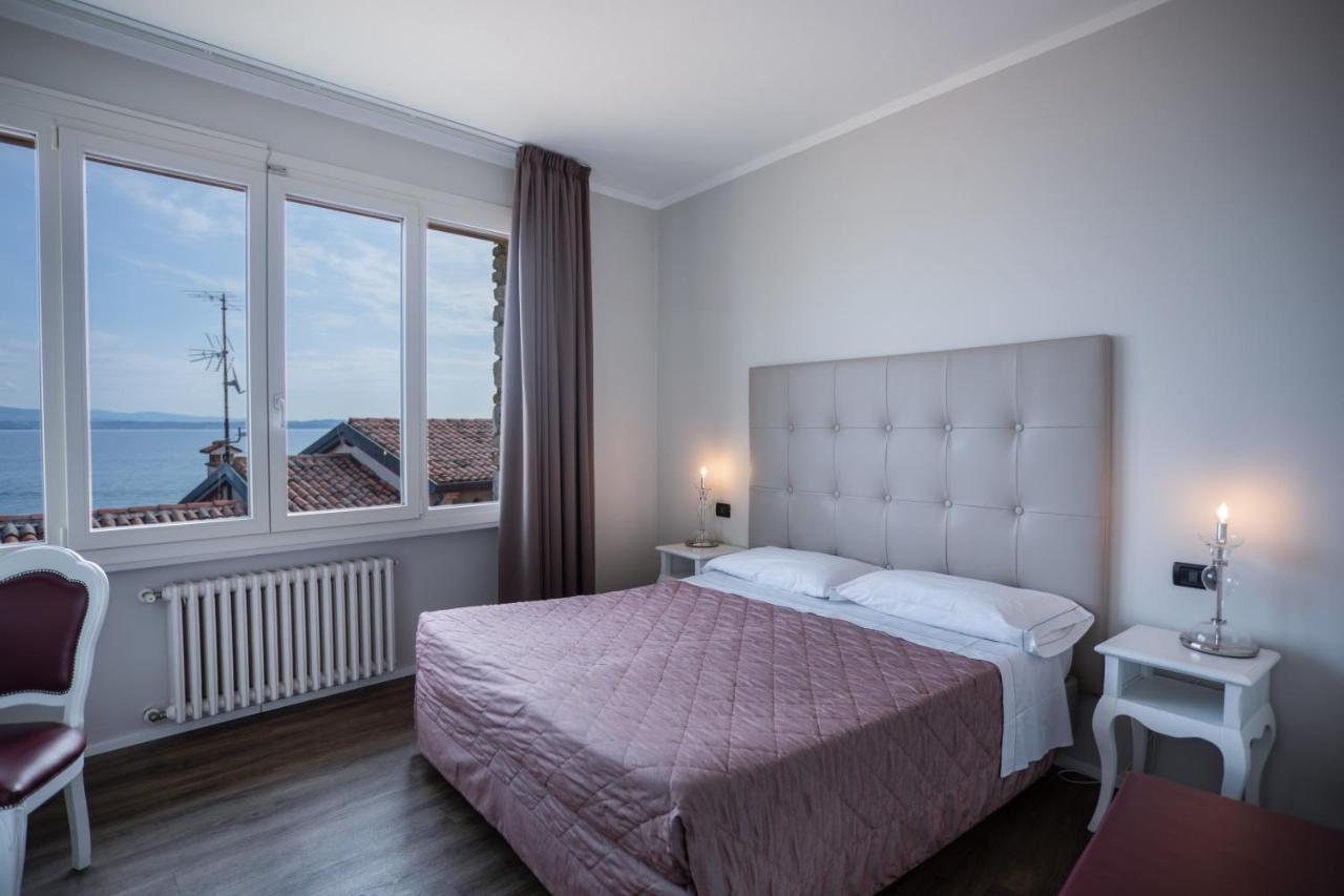 Hotel Degli Oleandri Sirmione Luaran gambar