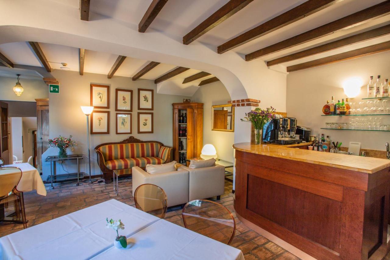 Hotel Degli Oleandri Sirmione Luaran gambar