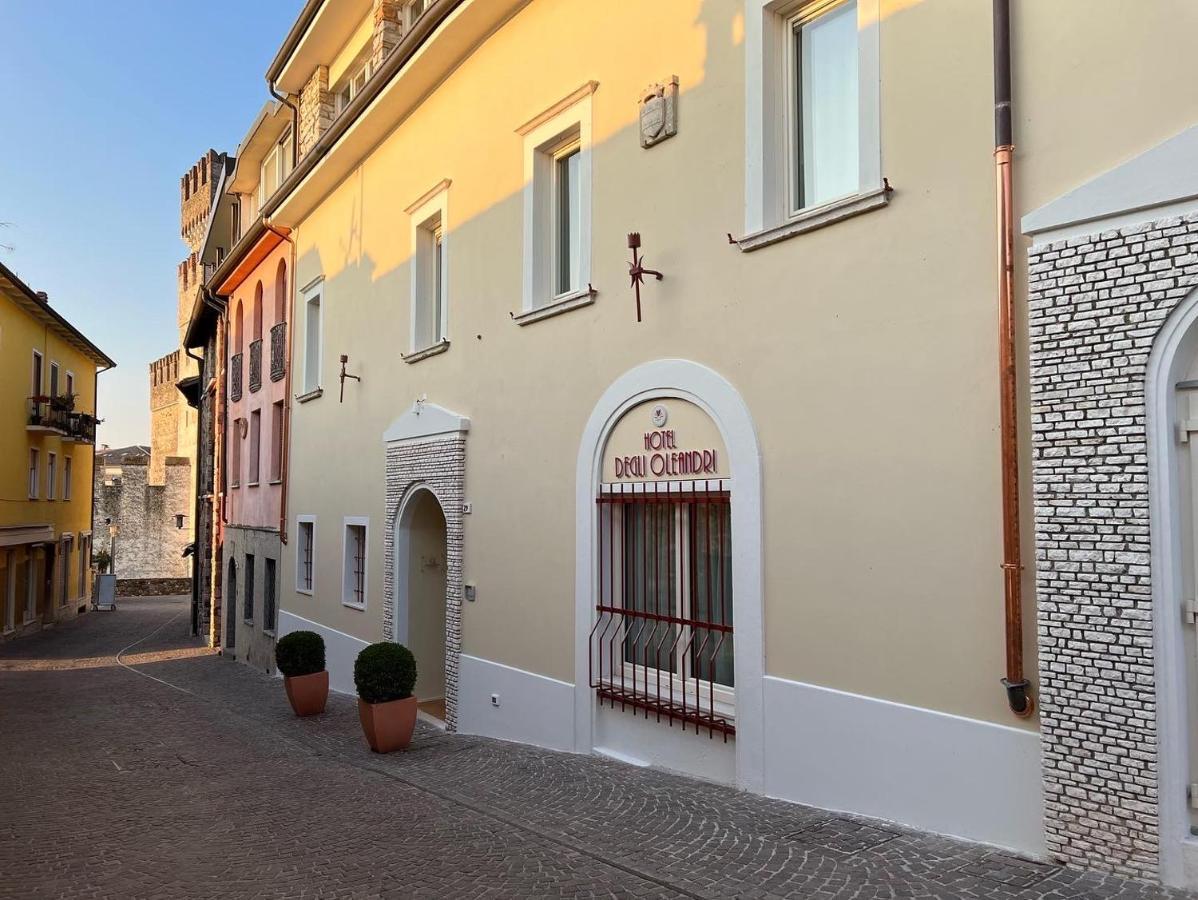 Hotel Degli Oleandri Sirmione Luaran gambar