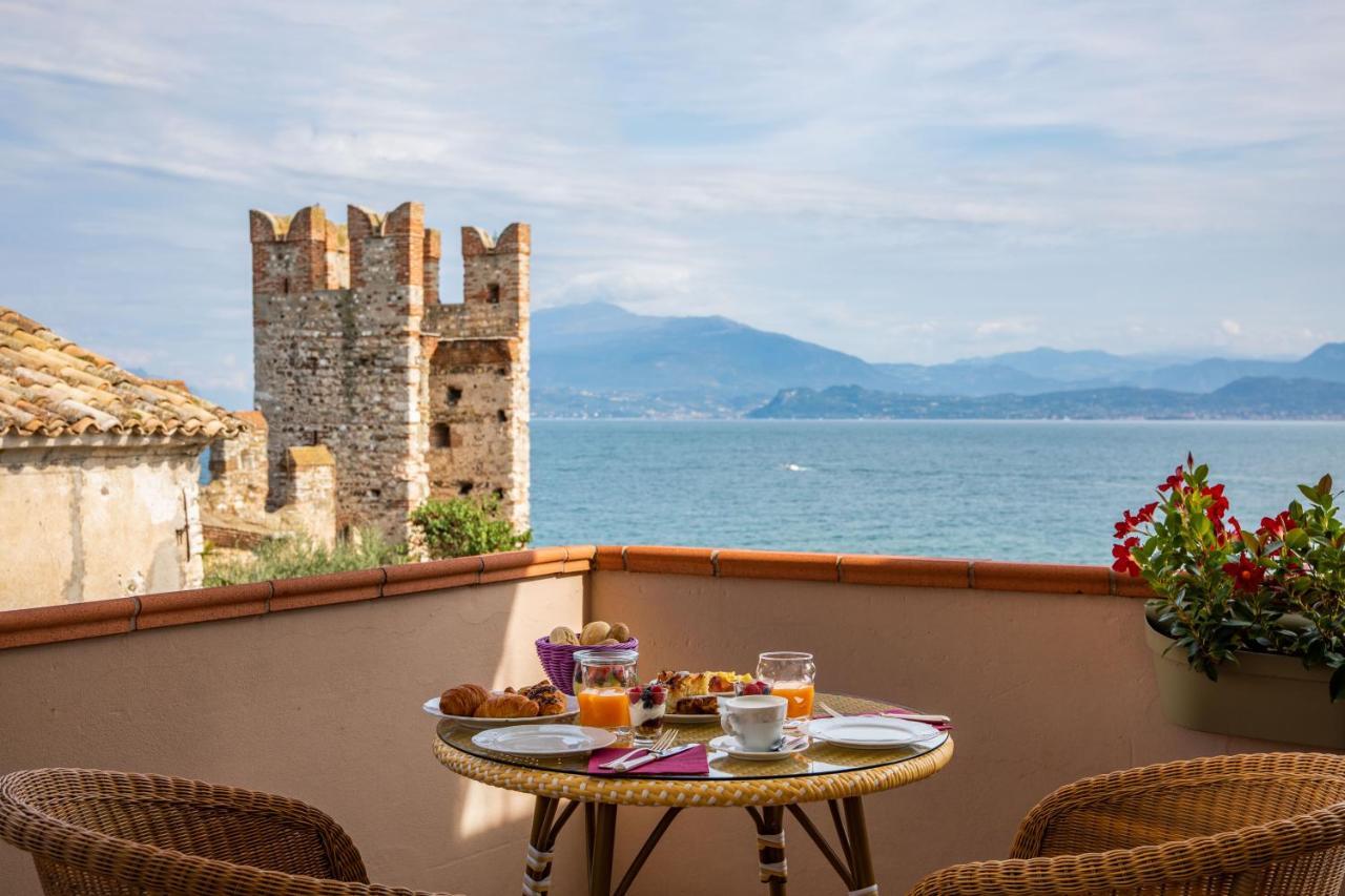 Hotel Degli Oleandri Sirmione Luaran gambar