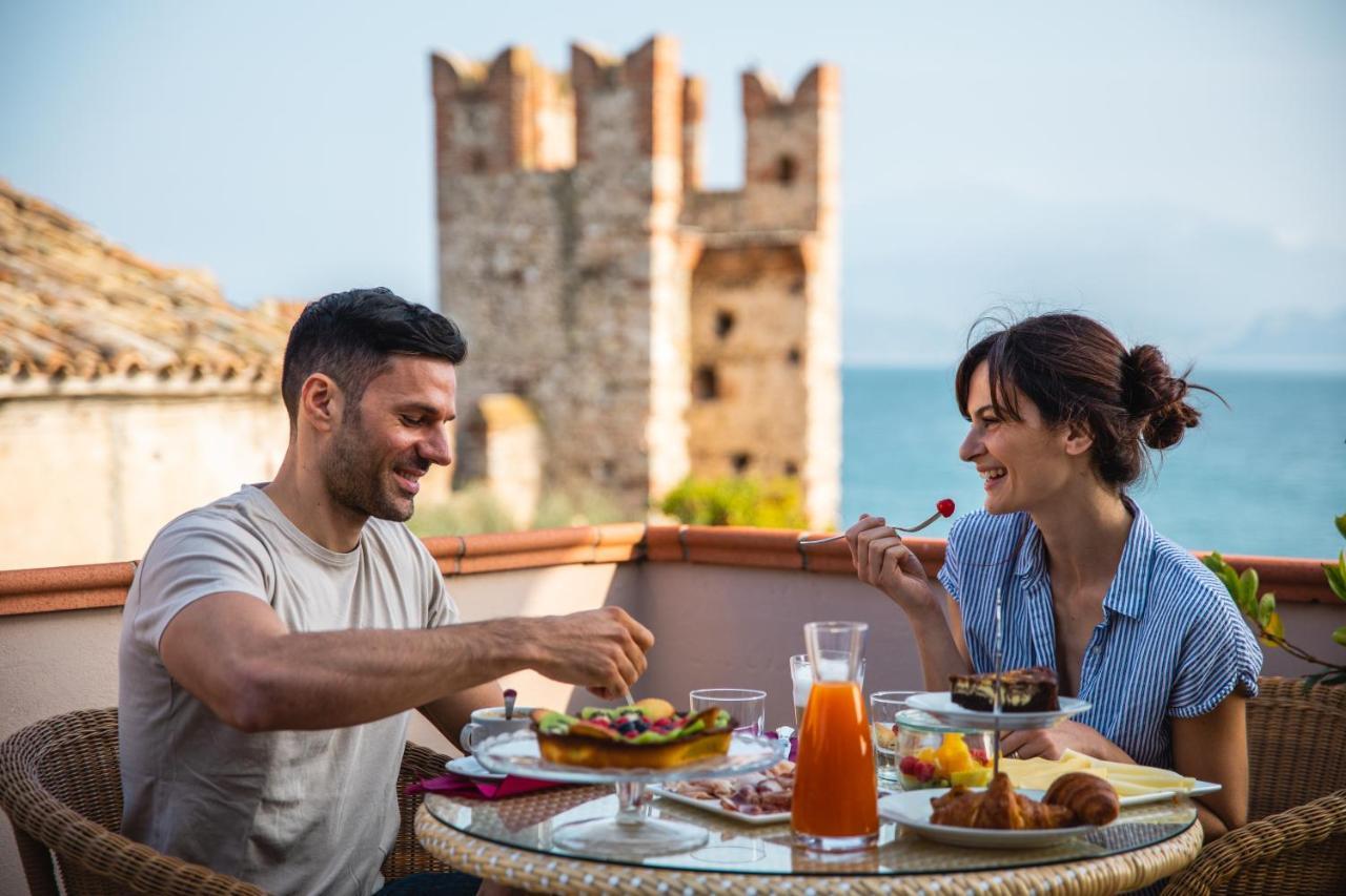 Hotel Degli Oleandri Sirmione Luaran gambar
