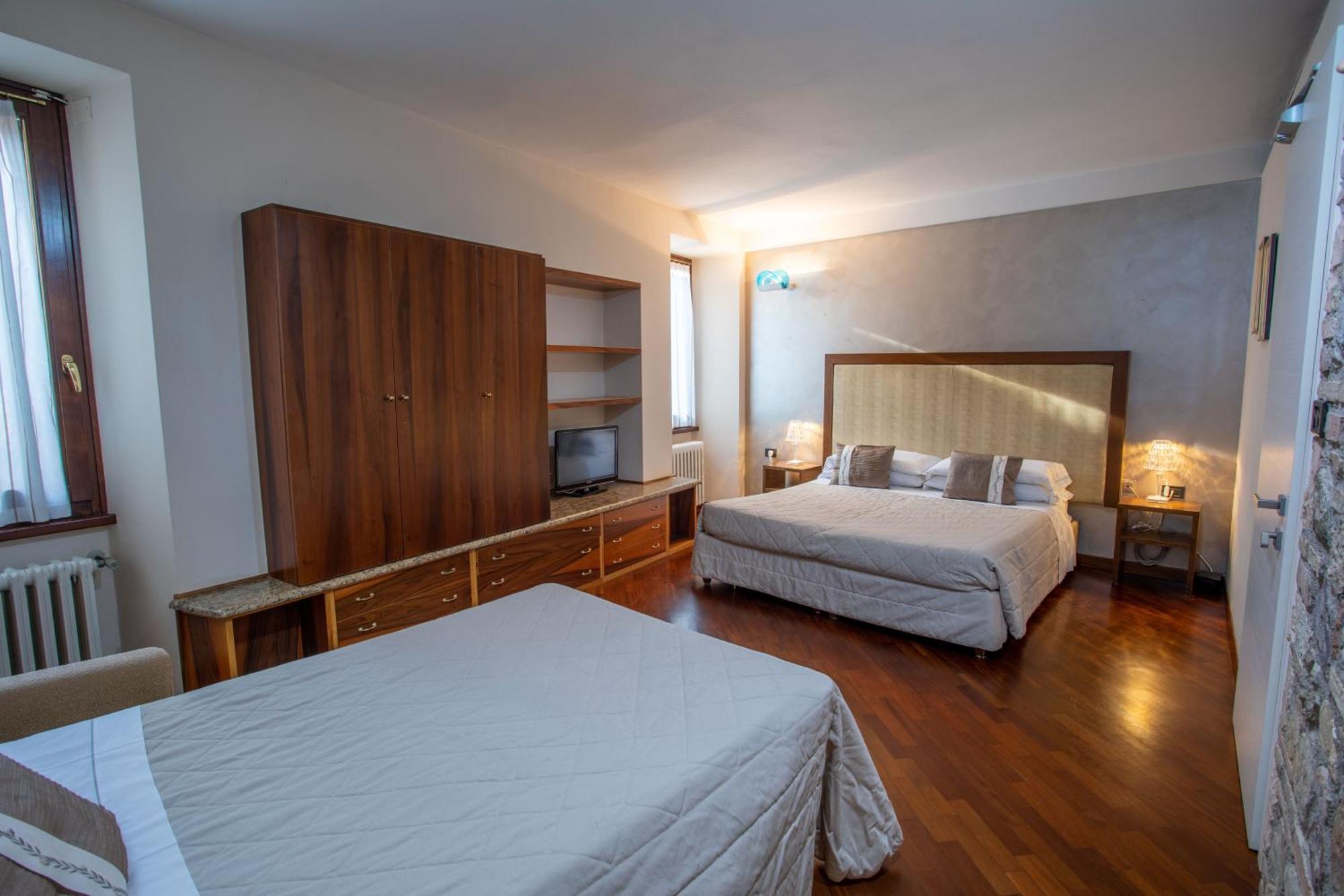 Hotel Degli Oleandri Sirmione Luaran gambar