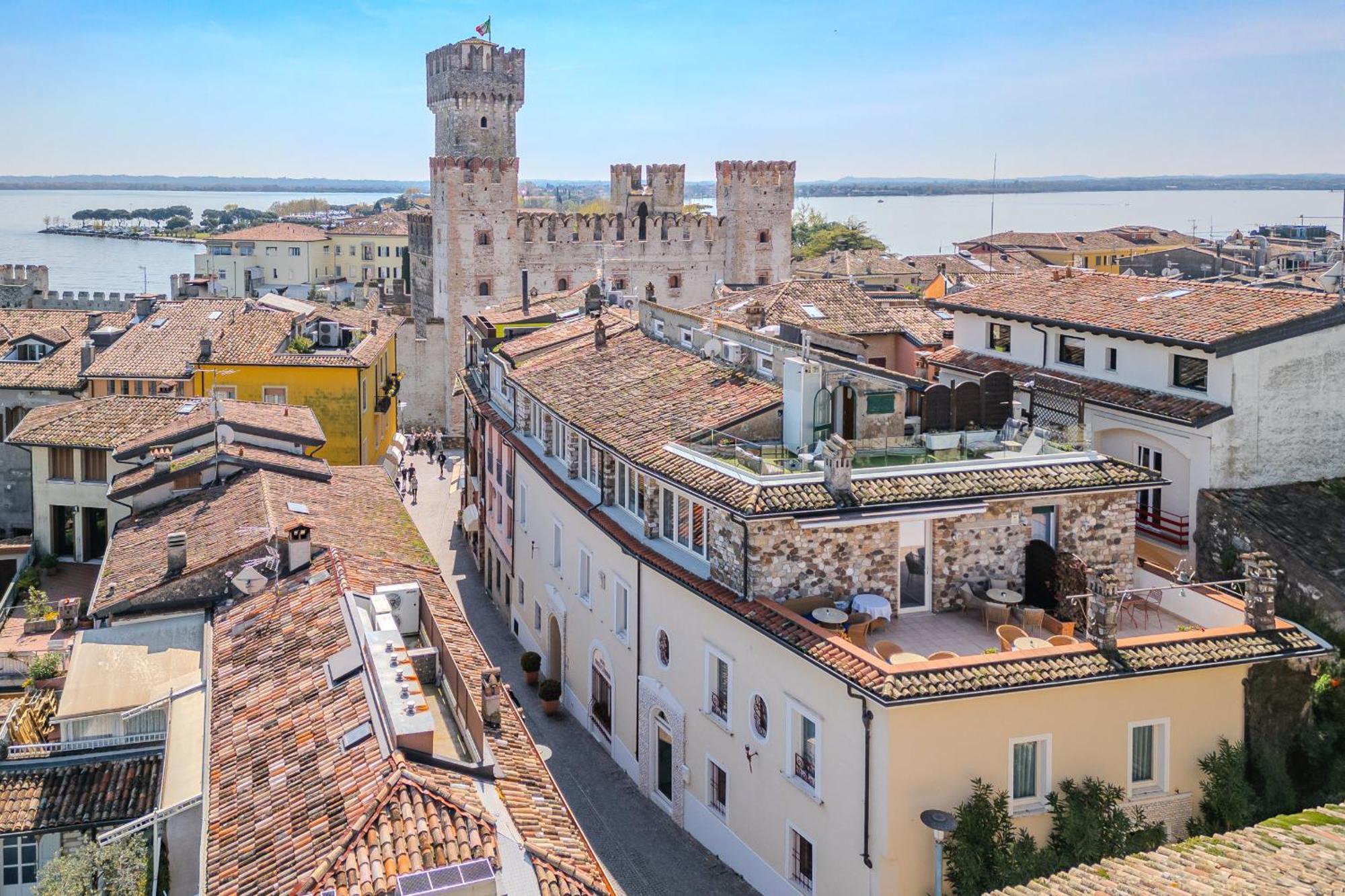 Hotel Degli Oleandri Sirmione Luaran gambar