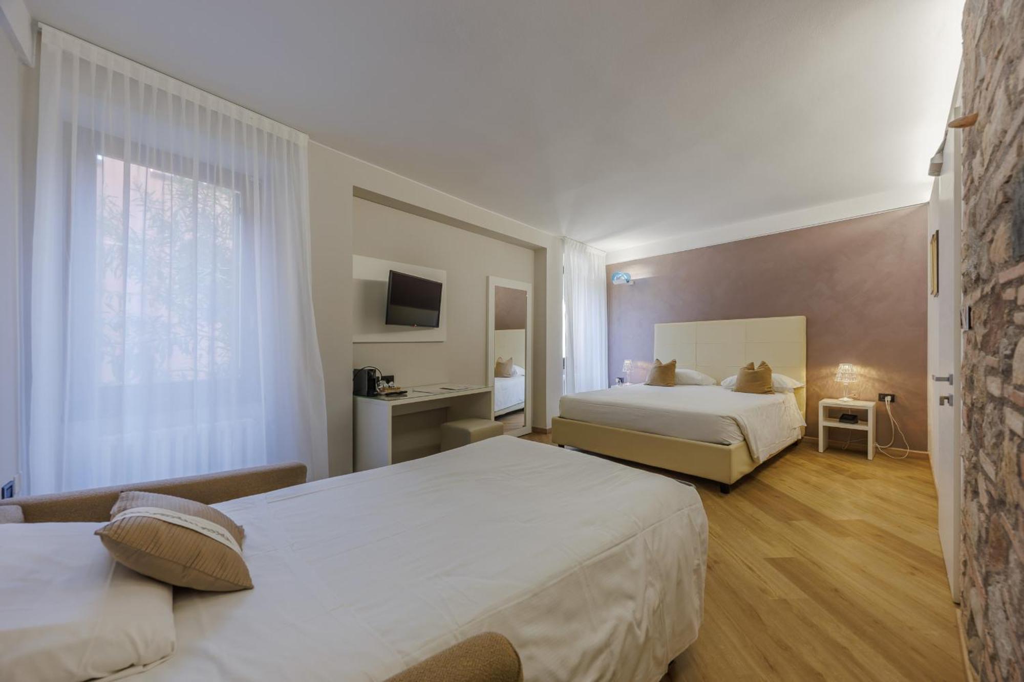 Hotel Degli Oleandri Sirmione Luaran gambar