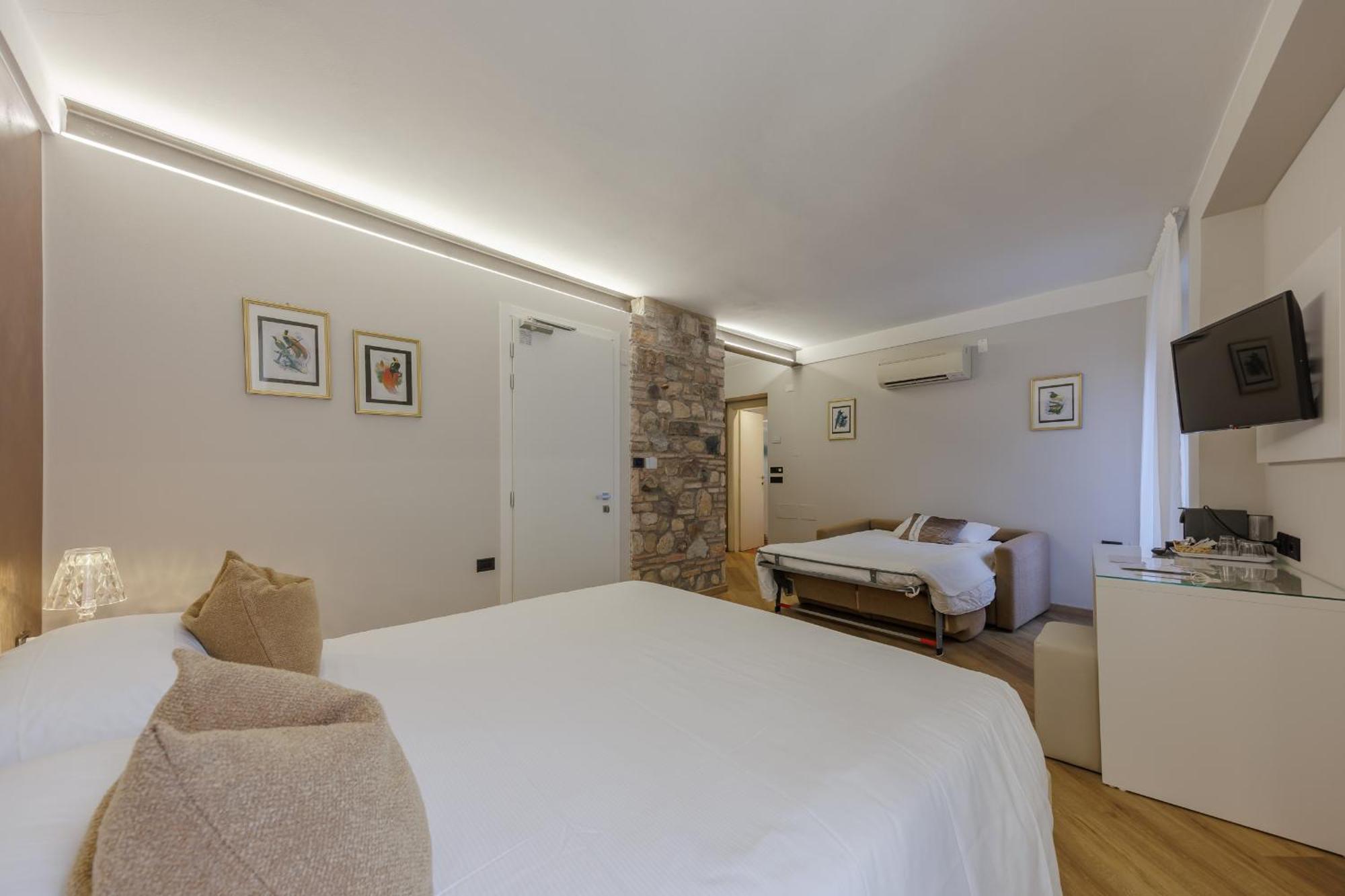 Hotel Degli Oleandri Sirmione Luaran gambar