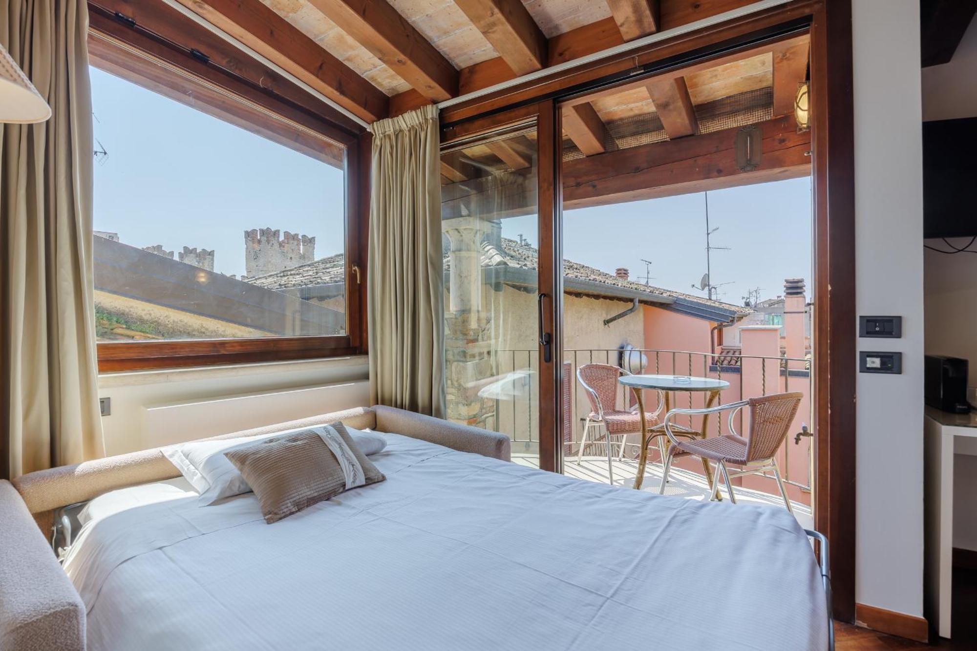 Hotel Degli Oleandri Sirmione Luaran gambar